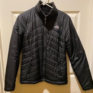 The North Face Women’s Black Mossbud Reversible Fleece Jacket Small
